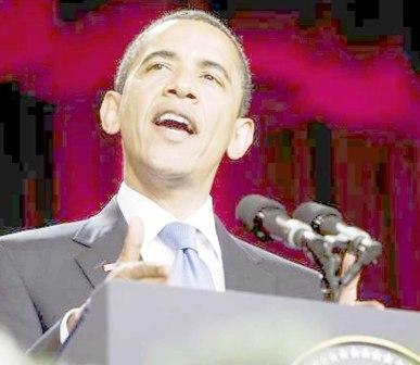 الرئيس الأمريكي باراك أوباما أثناء إلقاء كلمته إلى العالم الإسلامي من جامعة القاهرة أمس الأول الخميس